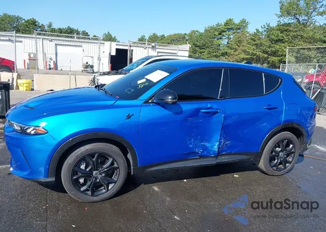 2024 Dodge Hornet R/T Eawd z USA, uszkodzony, nr VIN ZACPDFCW2R3A19007